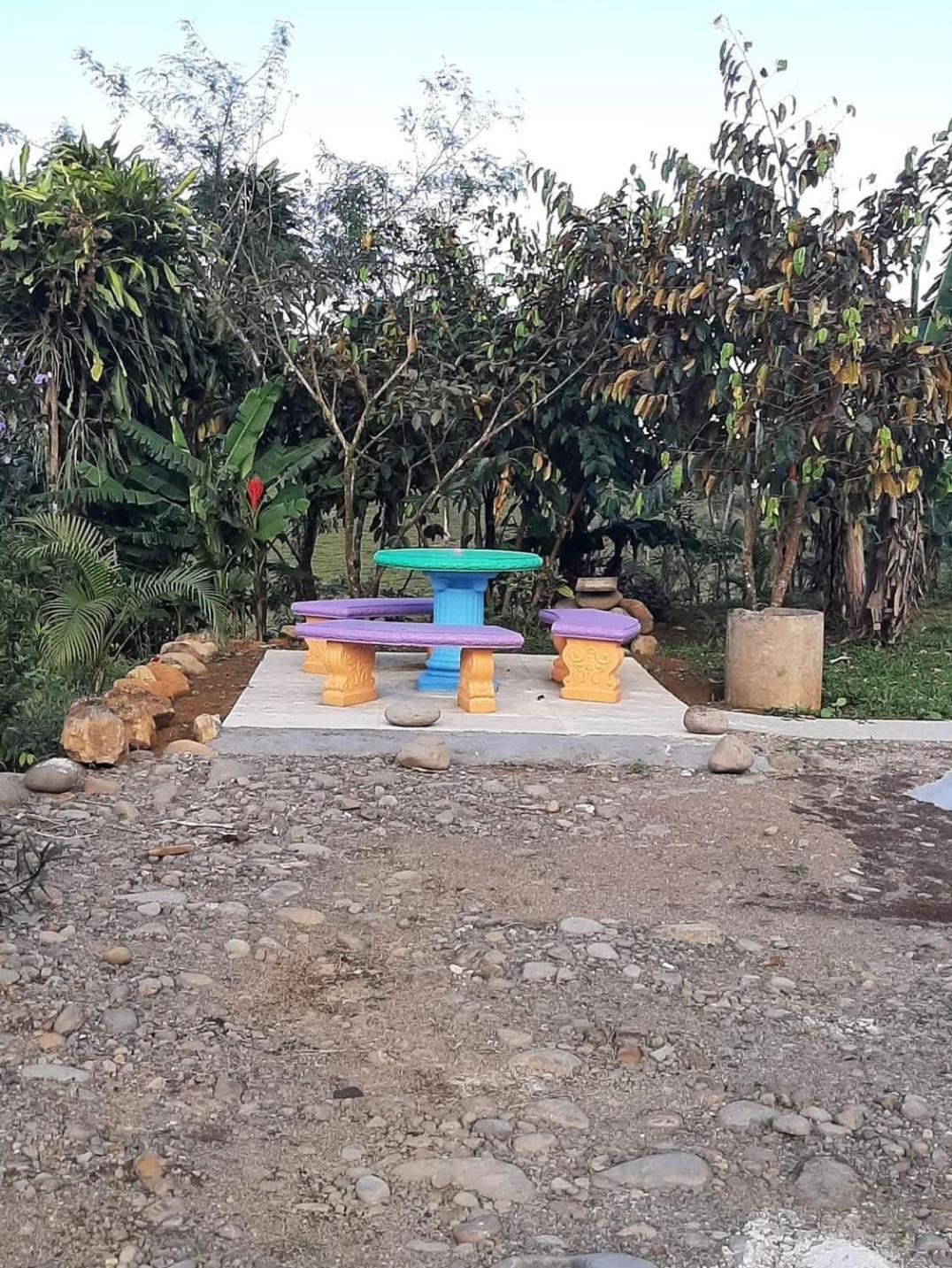 Cabinas El Pilon Rio Celeste Bagian luar foto